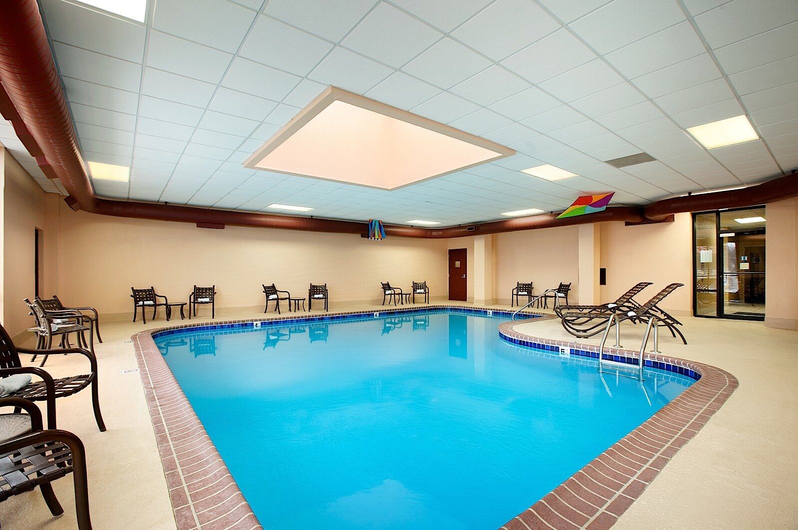 Capital Plaza Hotel Frankfort Buitenkant foto